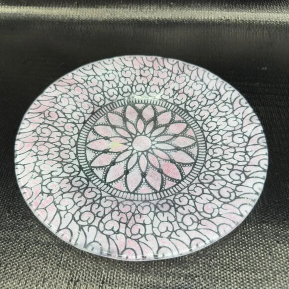 Sydenstricker Pink Fused Art Glass Dish‎ Plate 8.5inch Wide Floral Pattern Dish